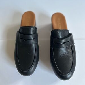 NWOT andre assous Soraya Platform Mule Clogs Black Slip-On, Sz. 9
